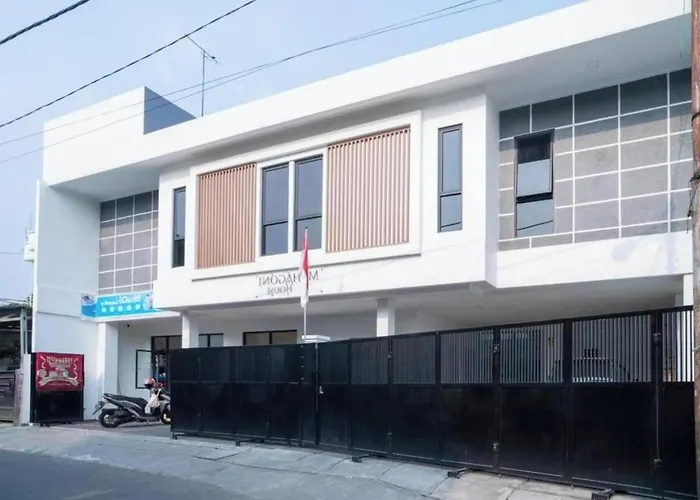 Hotel O Mahagoni House Syariah Bogor